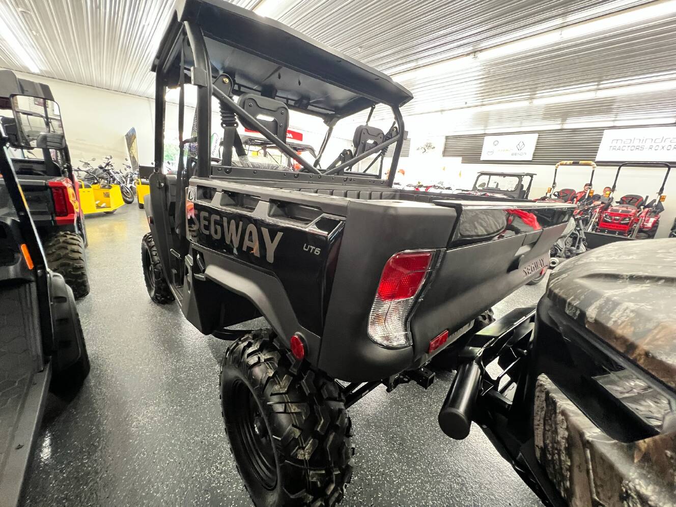A photo of this 2026 Segway Powersports UT6 S