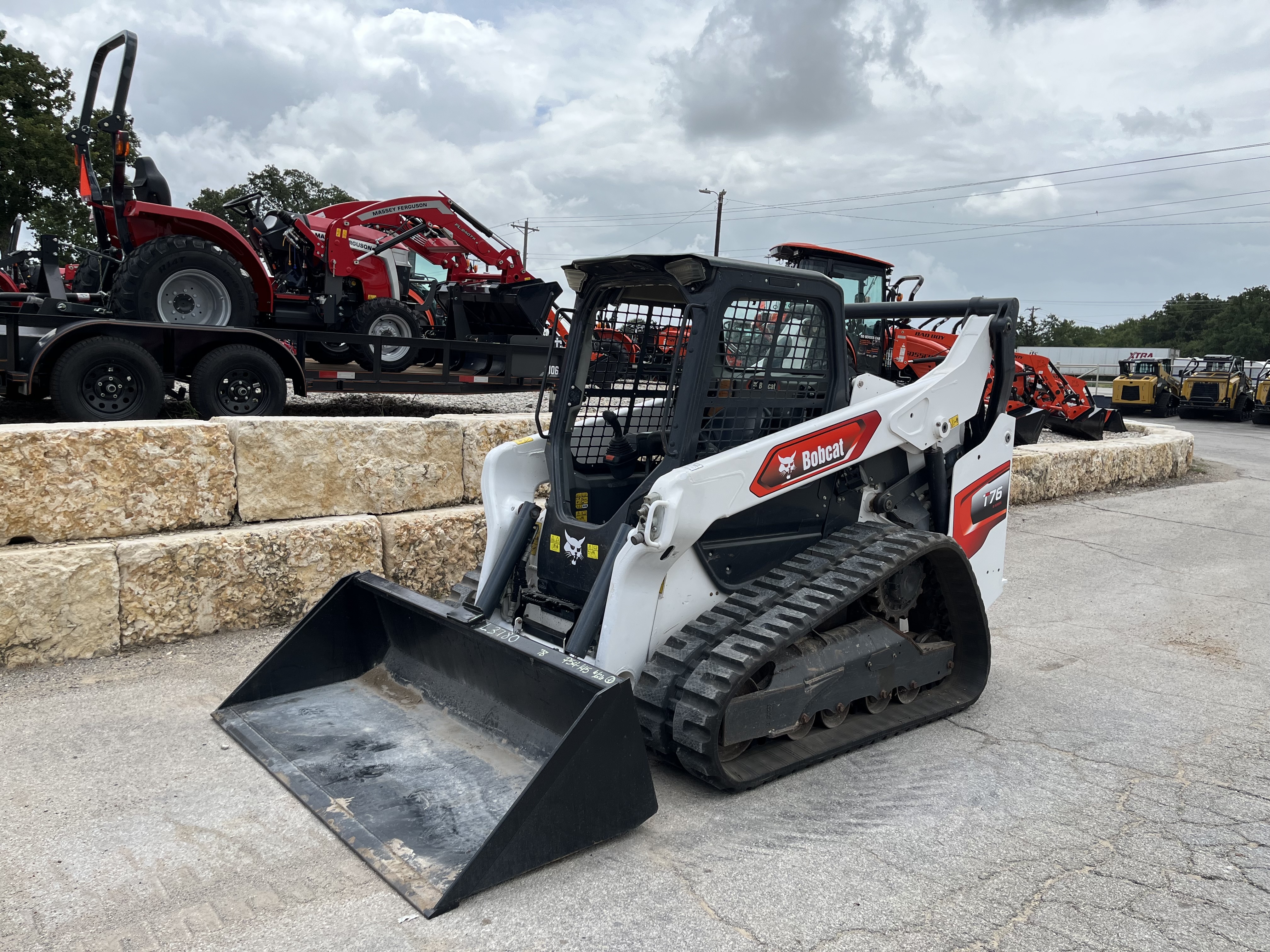2021 BOBCAT T76 in Weatherford, TX