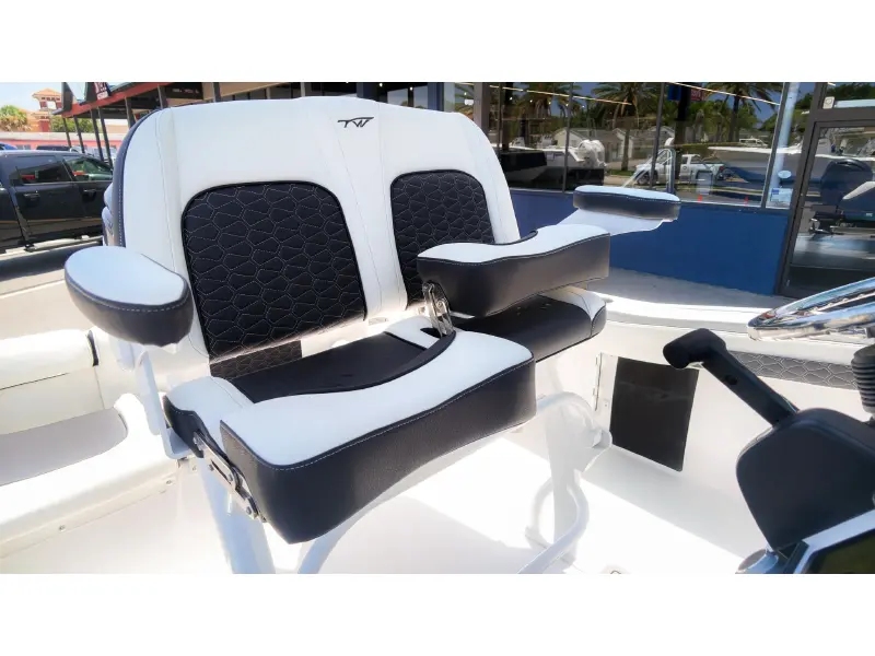 2027 Tidewater 210LXF
