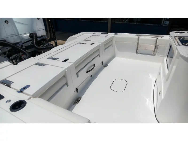 2027 Tidewater 3100 Carolina Bay