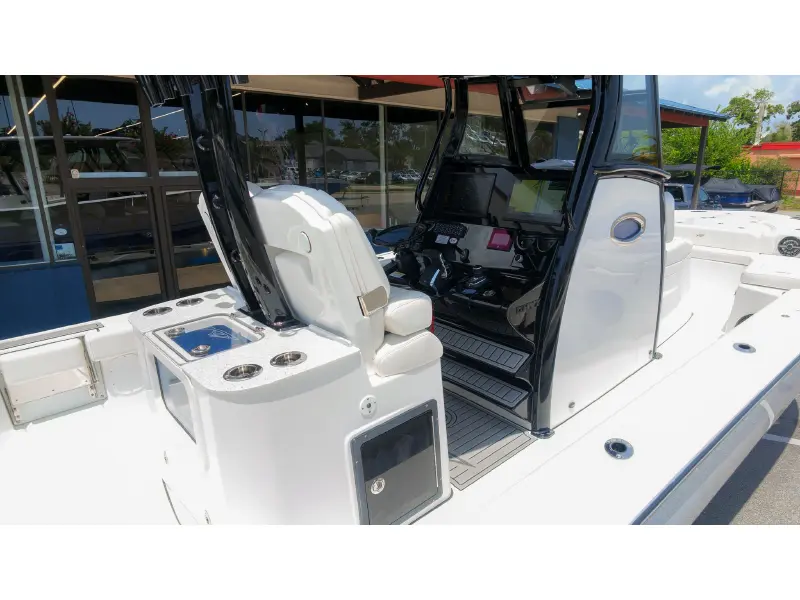 2027 Tidewater 3100 Carolina Bay