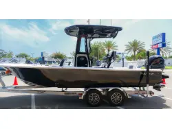 2027 Tidewater 2300 Carolina Bay
