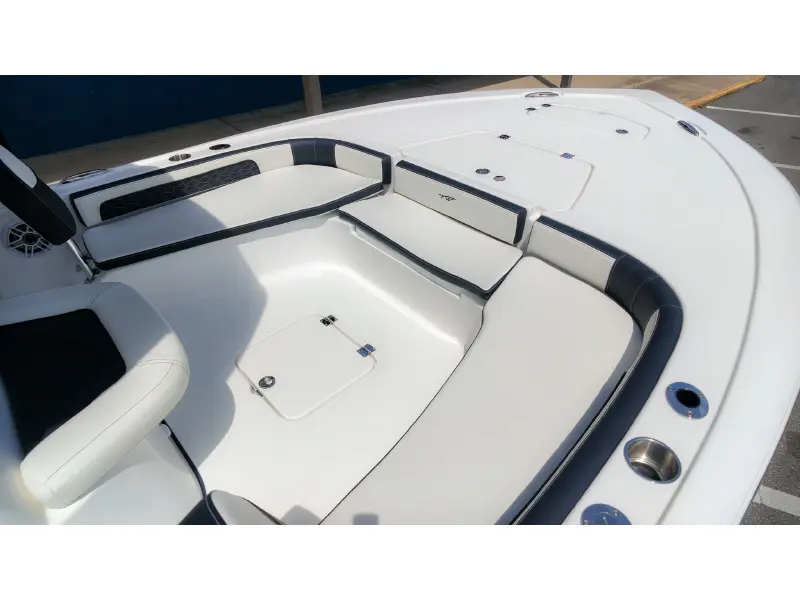 2027 Tidewater 2300 Carolina Bay