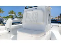 2027 Tidewater 2500 Carolina Bay