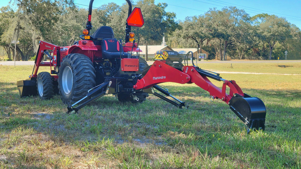 2026 Mahindra 1600 Series 1626 HST in Chiefland, FL