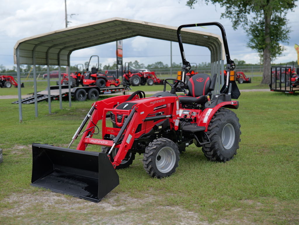 Mahindra 2100 Series 2126 HST in Hampton, FL