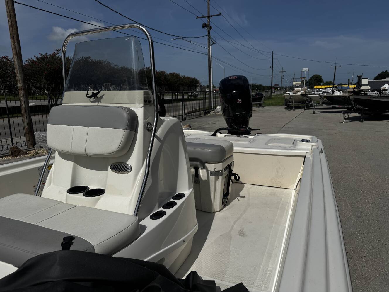 A photo of this 2021 Mako Pro Skiff 19 CC
