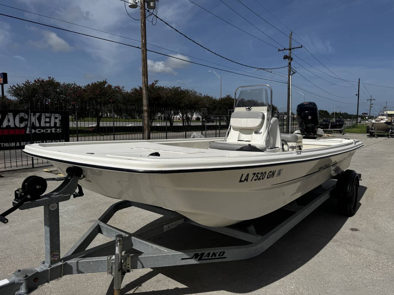 A photo of this 2021 Mako Pro Skiff 19 CC