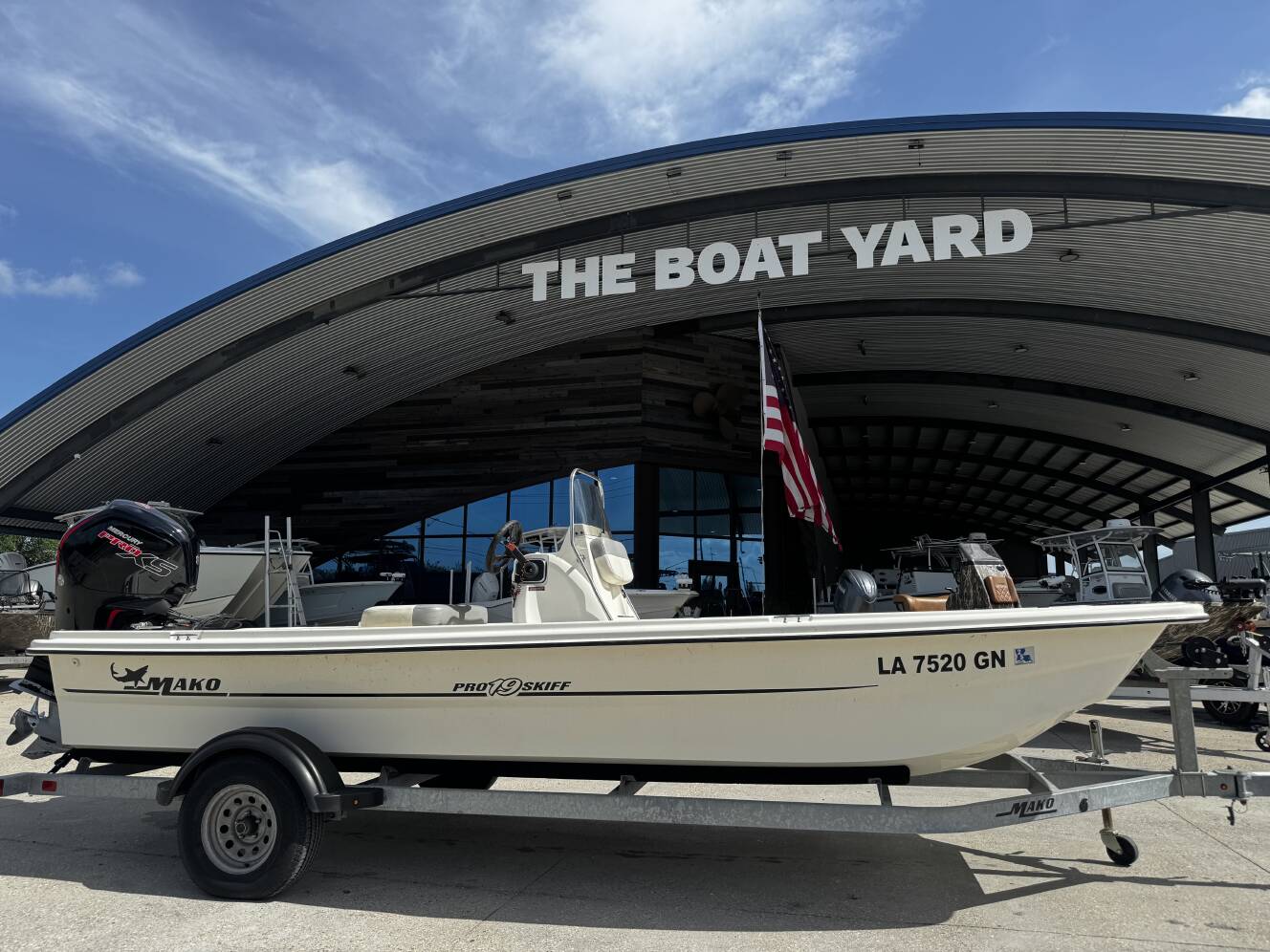 A photo of this 2021 Mako Pro Skiff 19 CC