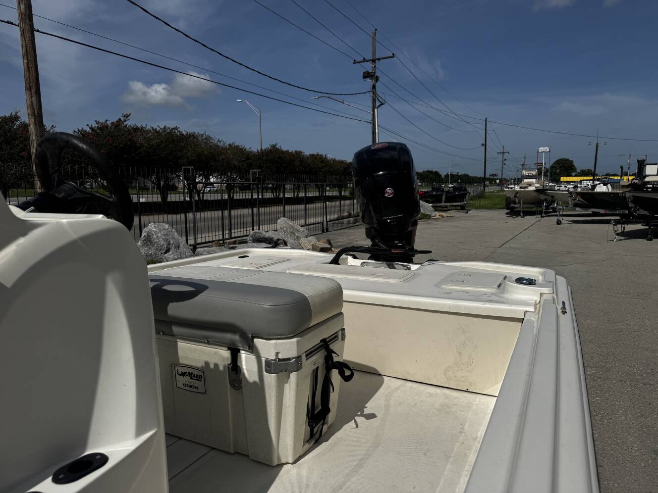 A photo of this 2021 Mako Pro Skiff 19 CC