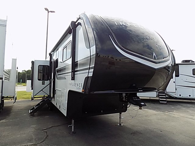2027 Grand Design Solitude Influence 3003RL in carthage MO