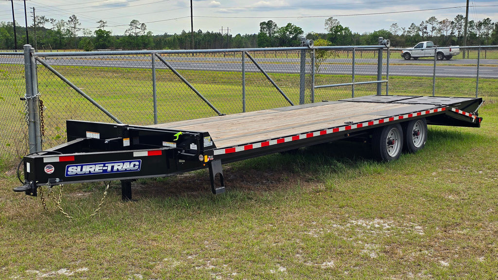 2025 Sure-Trac Heavy Duty Low Profile Beavertail Deckover 8.5' x 20' + in Hampton, FL