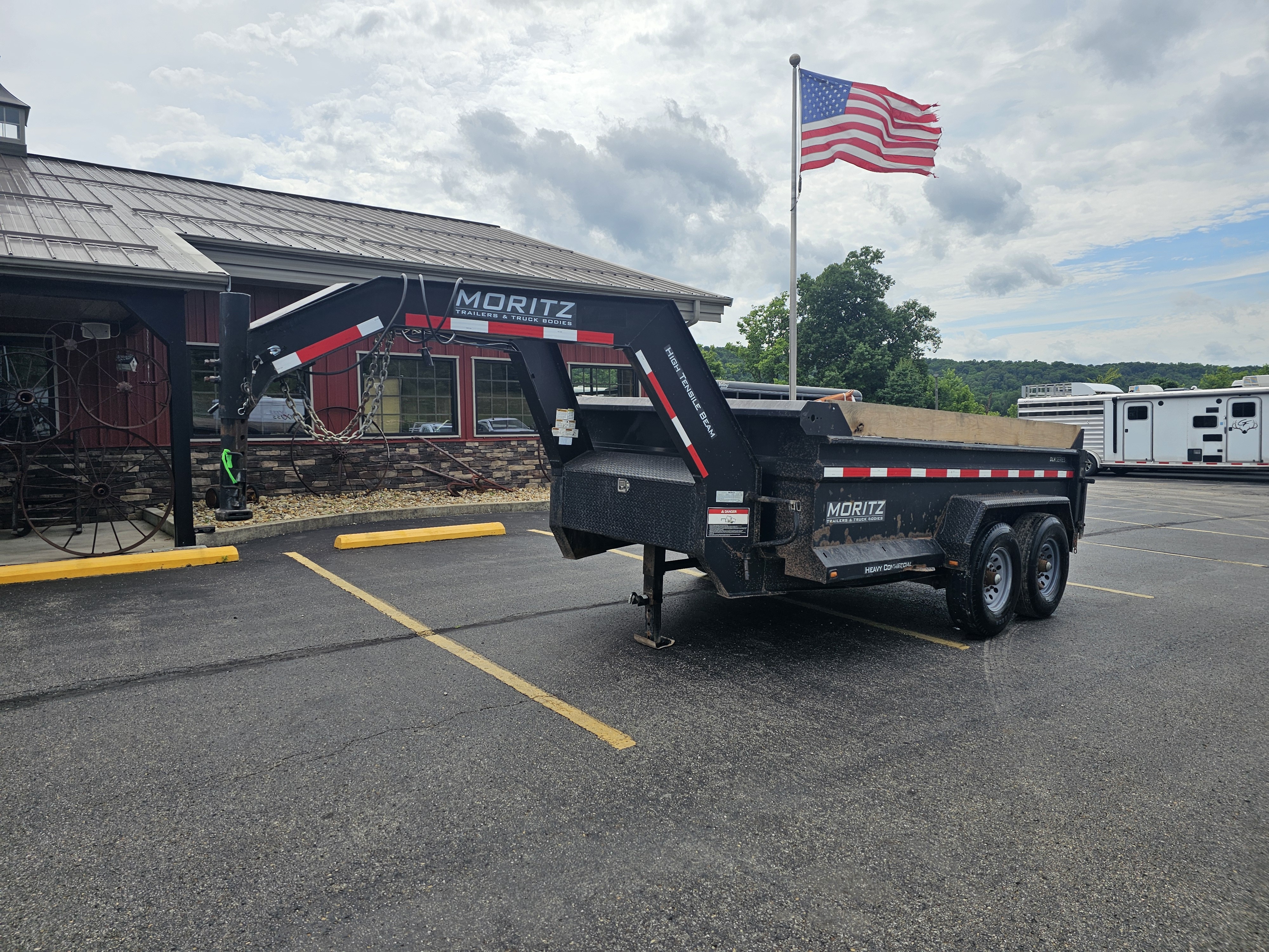 2015 MORITZ 14' Dump Trailer in Athens, OH
