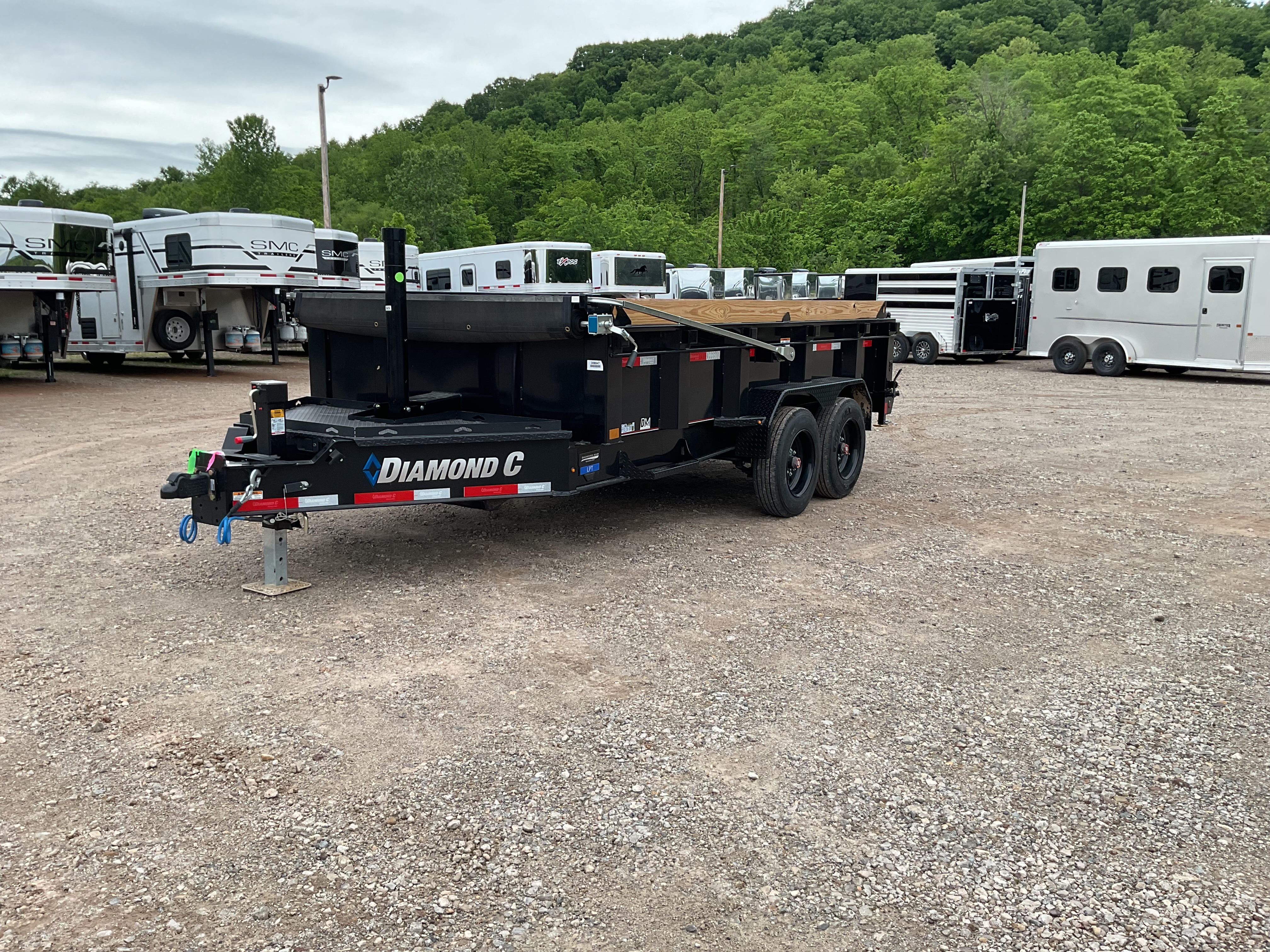 2026 Diamond C 14' Telescopic in Athens, OH