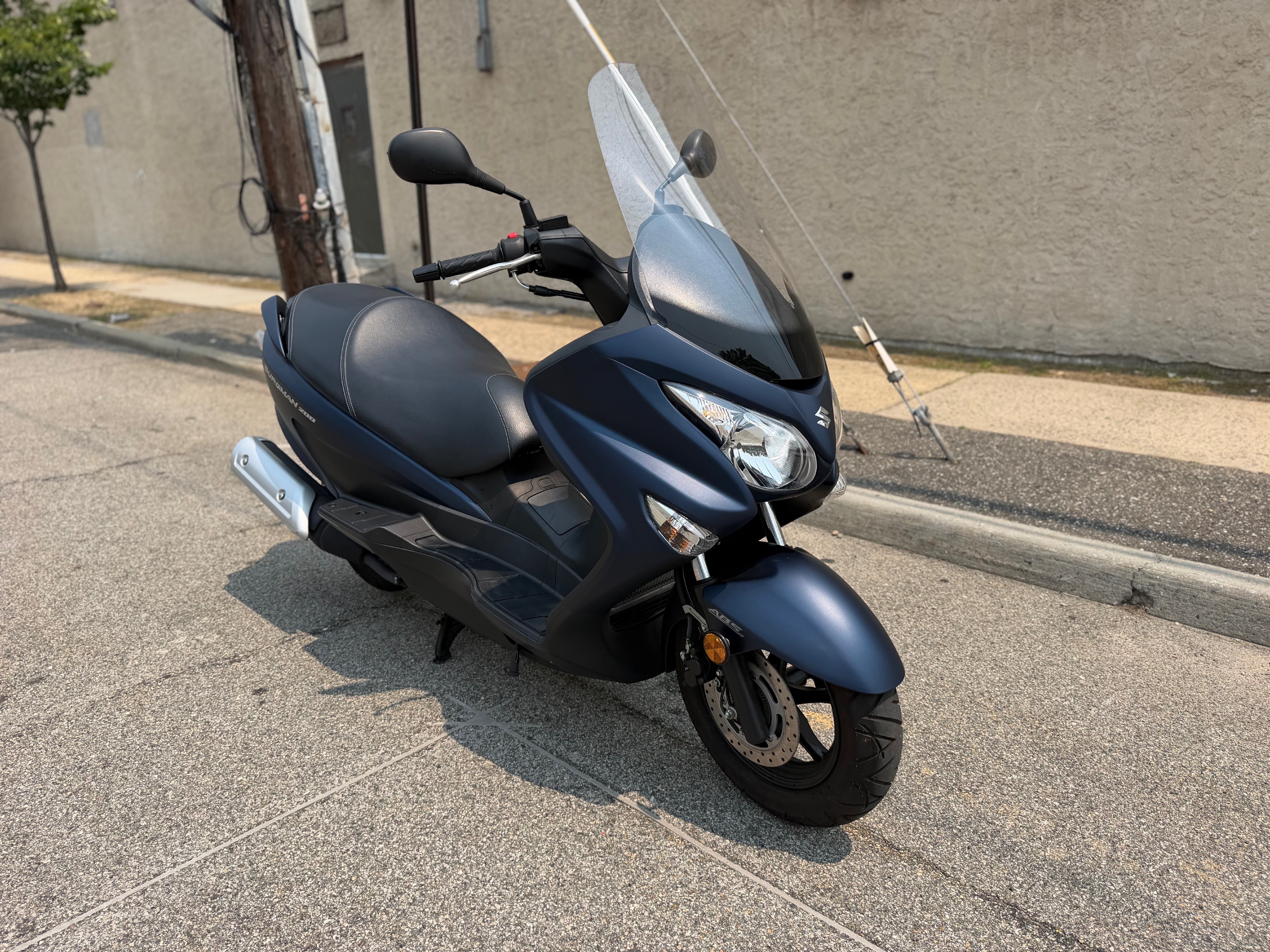 2022 Suzuki Burgman 200 200 in Mineola, NY