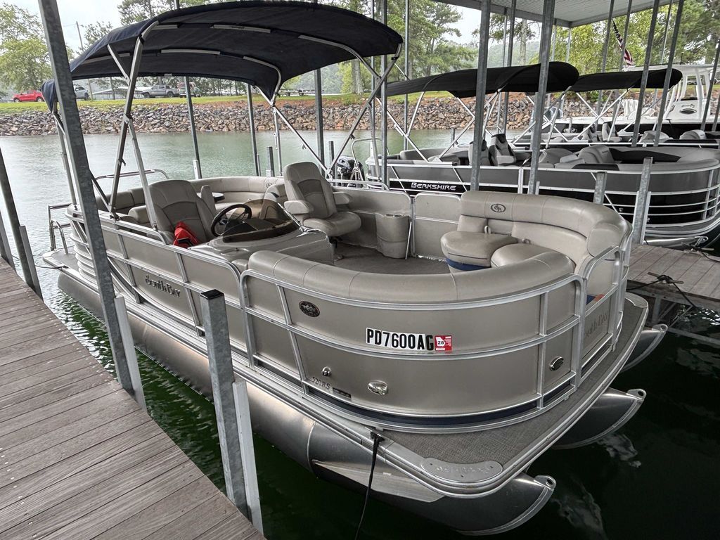 2015 South Bay 520RS in gainesville GA