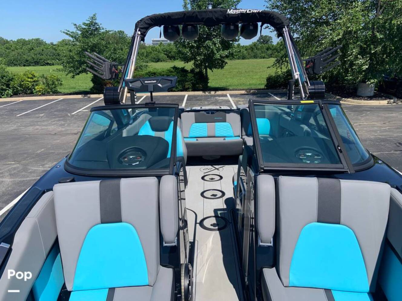 A photo of this 2022 Mastercraft X22