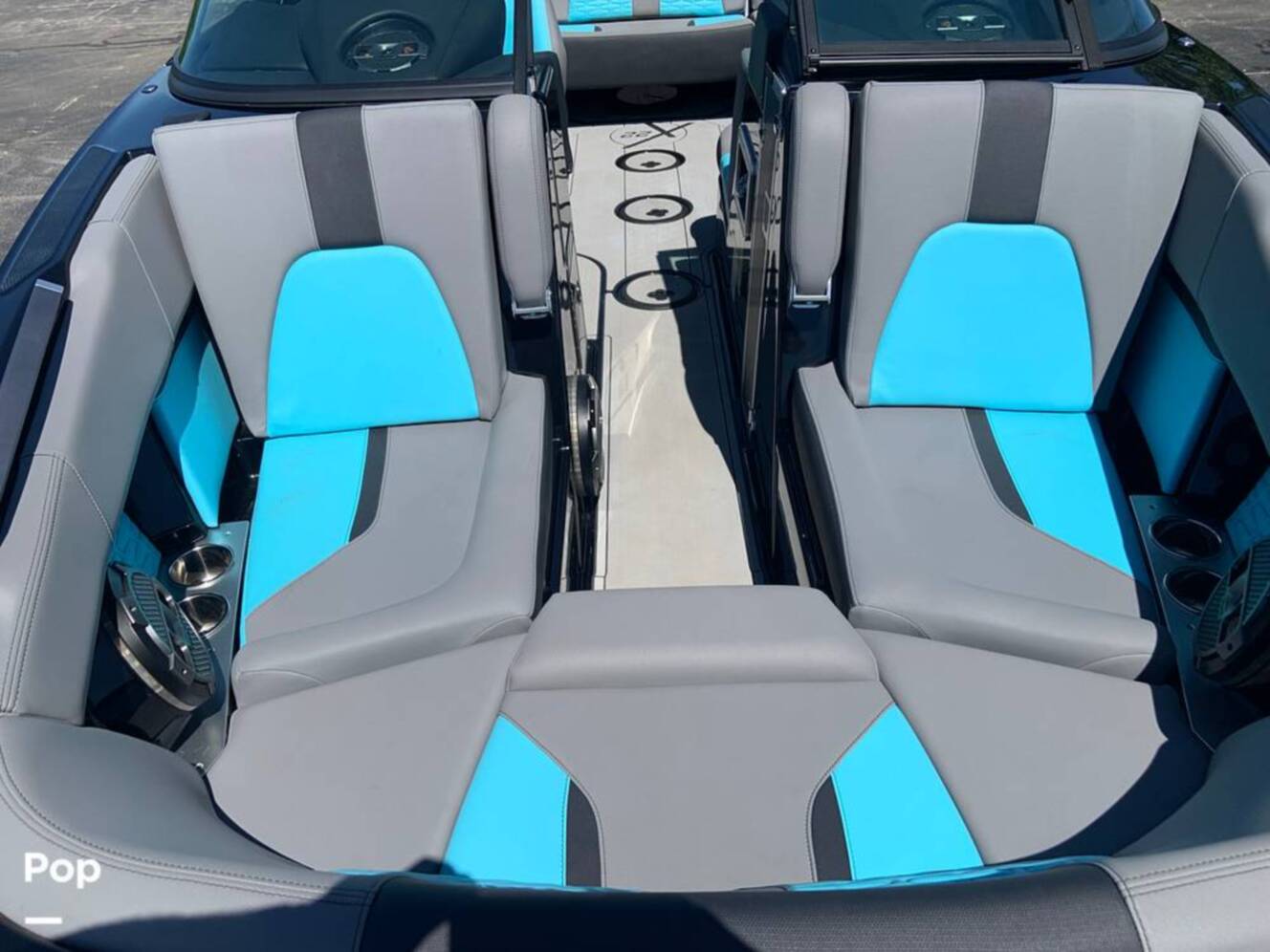 A photo of this 2022 Mastercraft X22