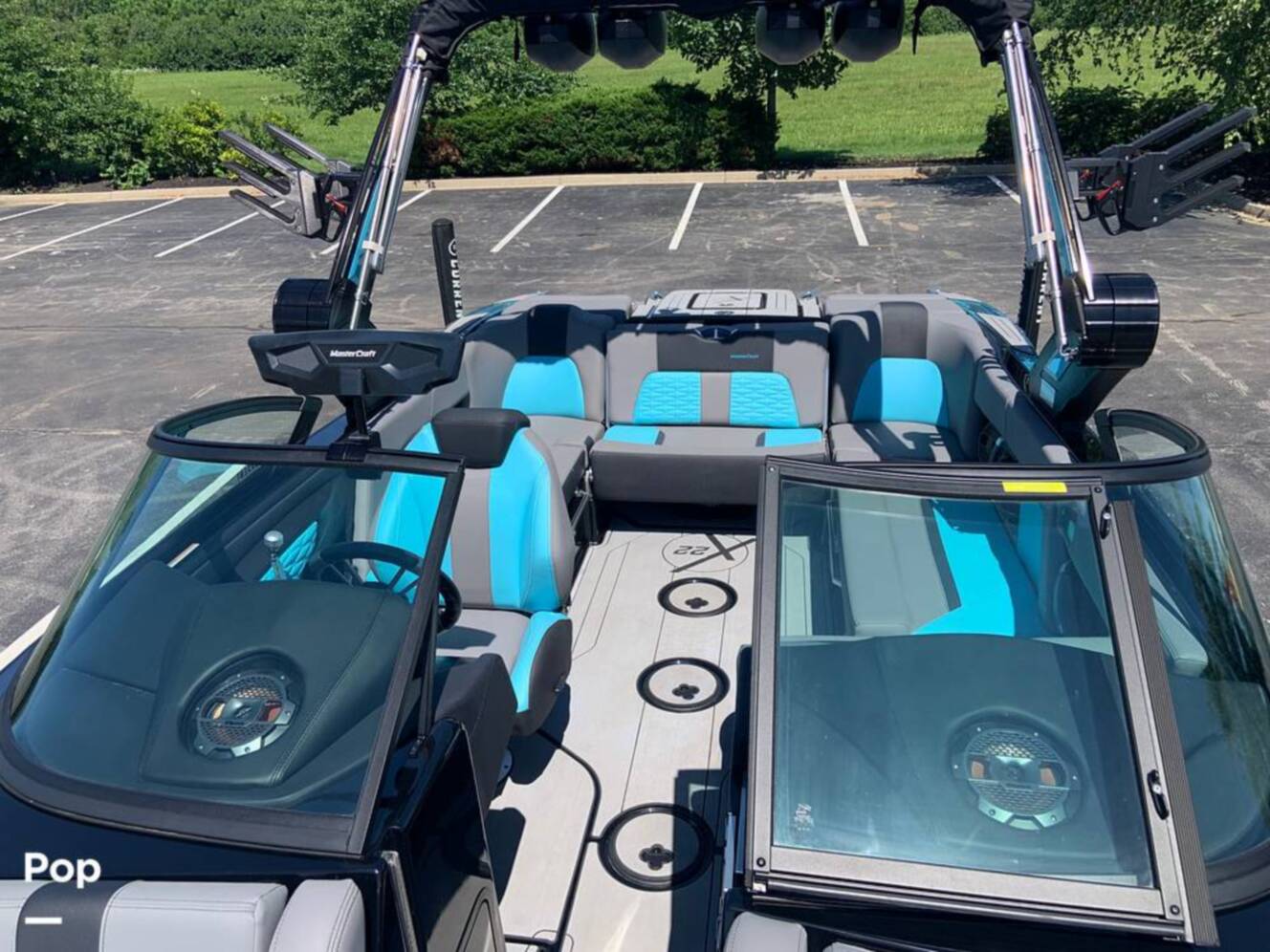 A photo of this 2022 Mastercraft X22