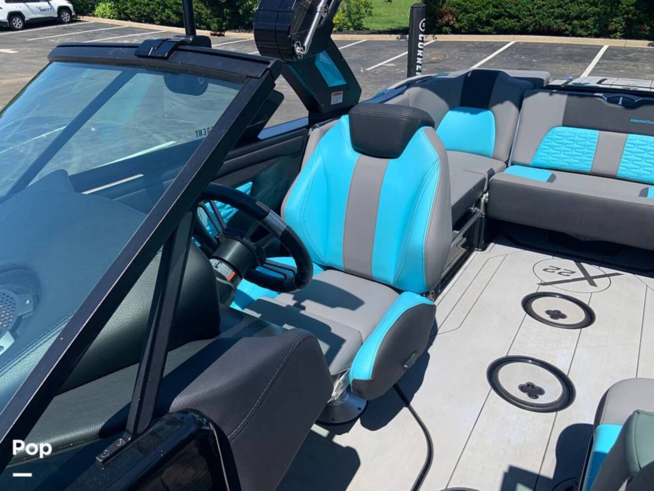A photo of this 2022 Mastercraft X22