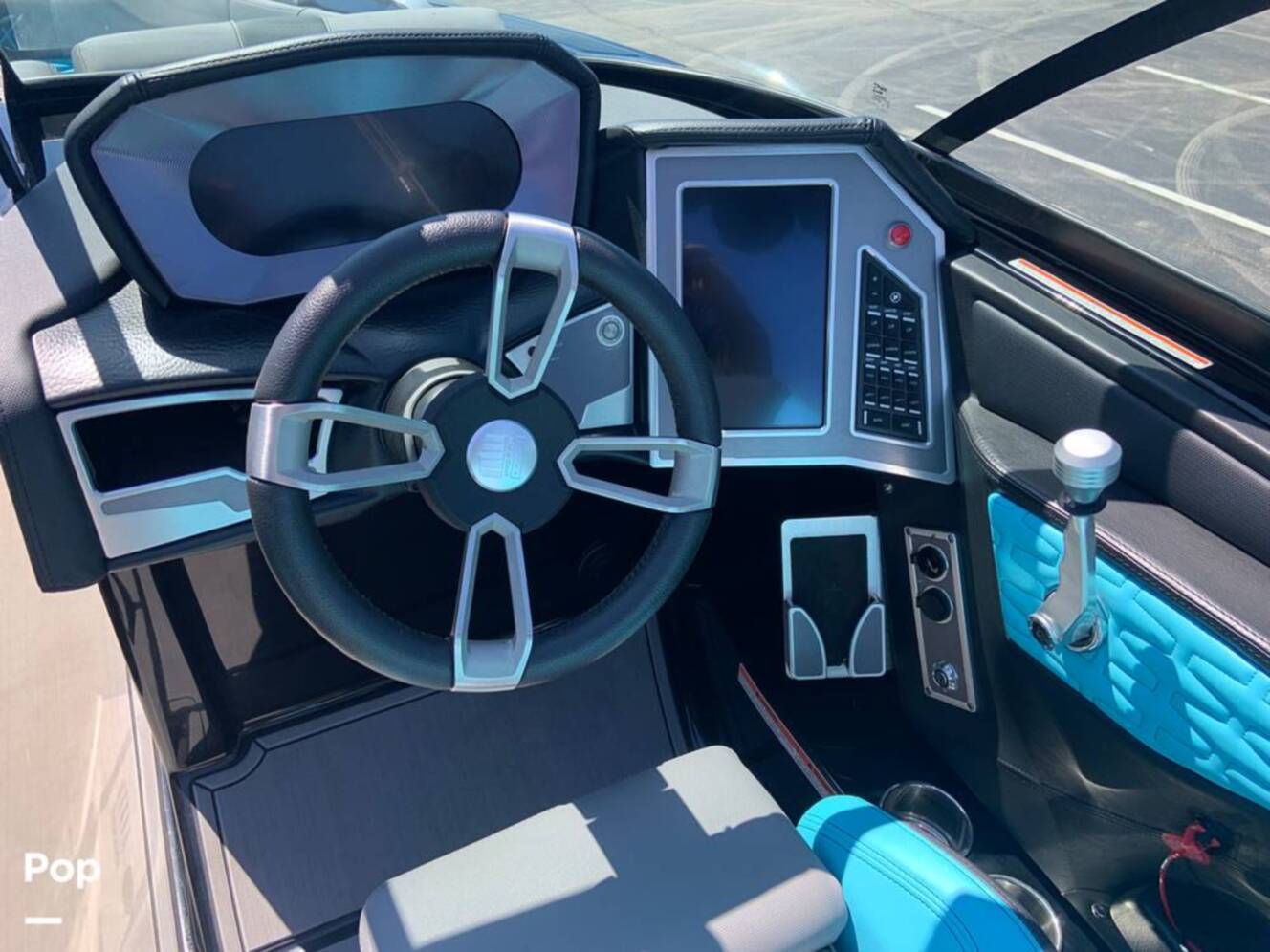 A photo of this 2022 Mastercraft X22