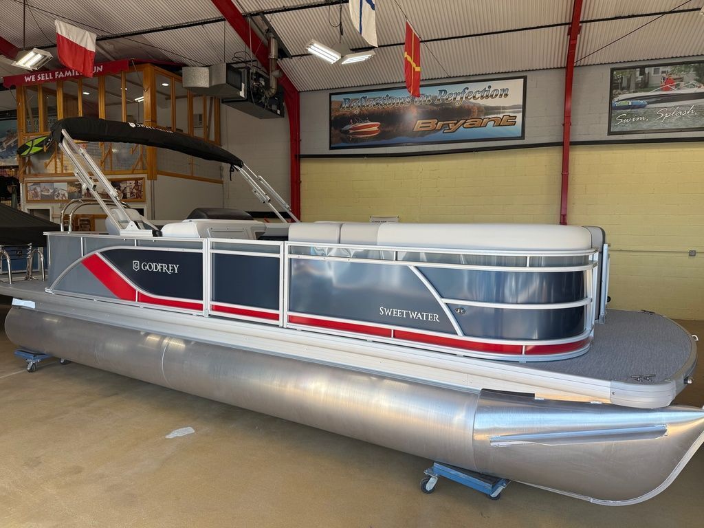 2026 Godfrey Pontoons Sweetwater 2286 C4 27" iMPACT Center Tube Package 2486 SFL in brookfield CT