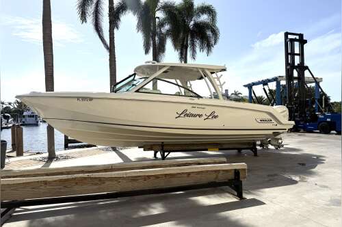 2018 Boston Whaler 320 VANTAGE in pompano beach FL