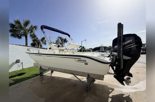 2006 Boston Whaler 220 DAUNTLESS in jupiter FL