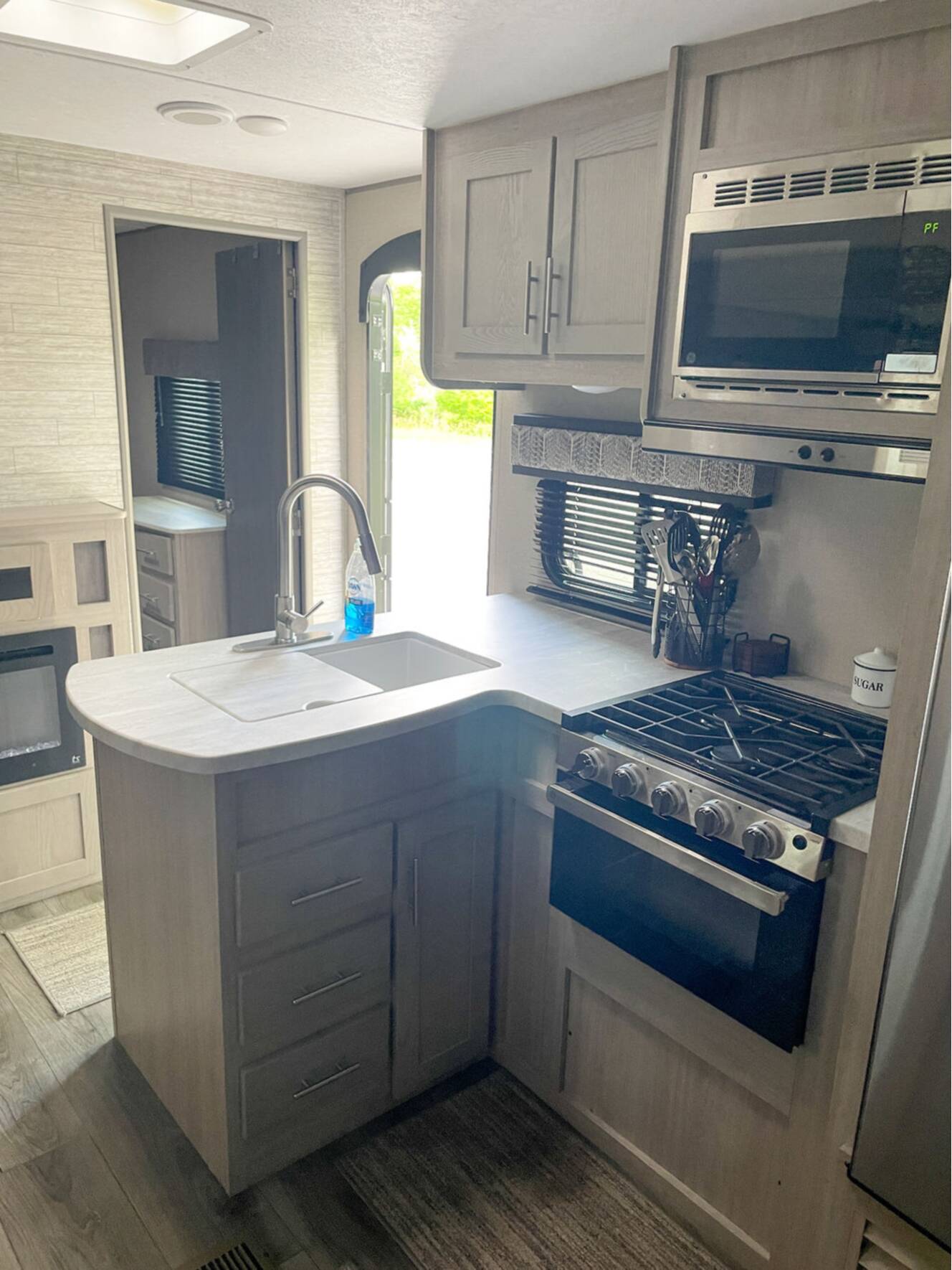 A photo of this 2023 Coachmen CATALINA LEGACY 343BHTS