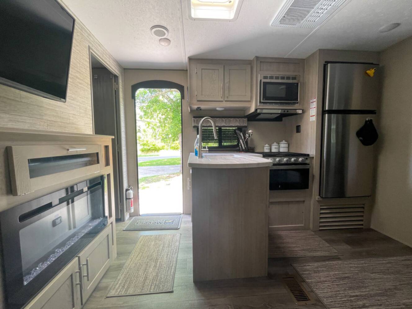 A photo of this 2023 Coachmen CATALINA LEGACY 343BHTS