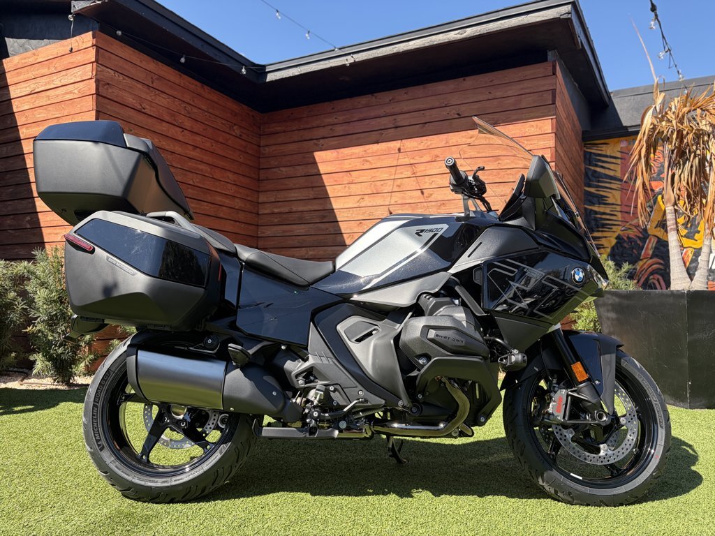 2026 BMW R 1300 RT TRIPLE BLACK in Orlando, FL