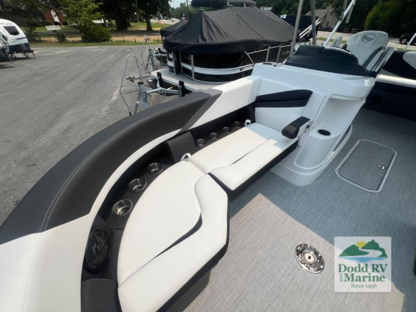 A photo of this 2026 South Bay Pontoons 200 Series S224UL