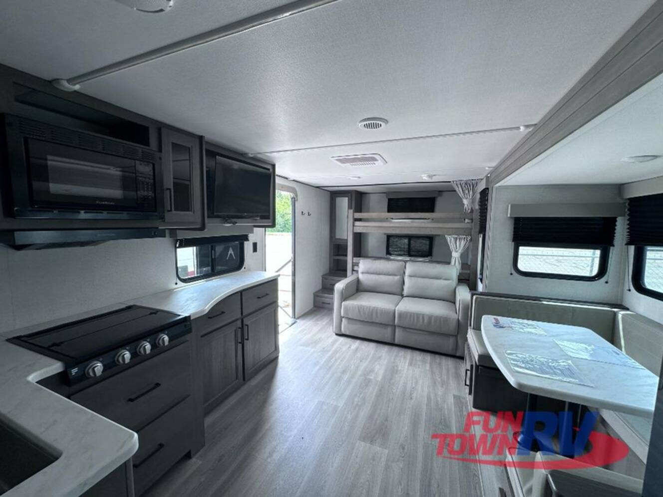 A photo of this 2025 Grand Design Transcend Xplor 265BH