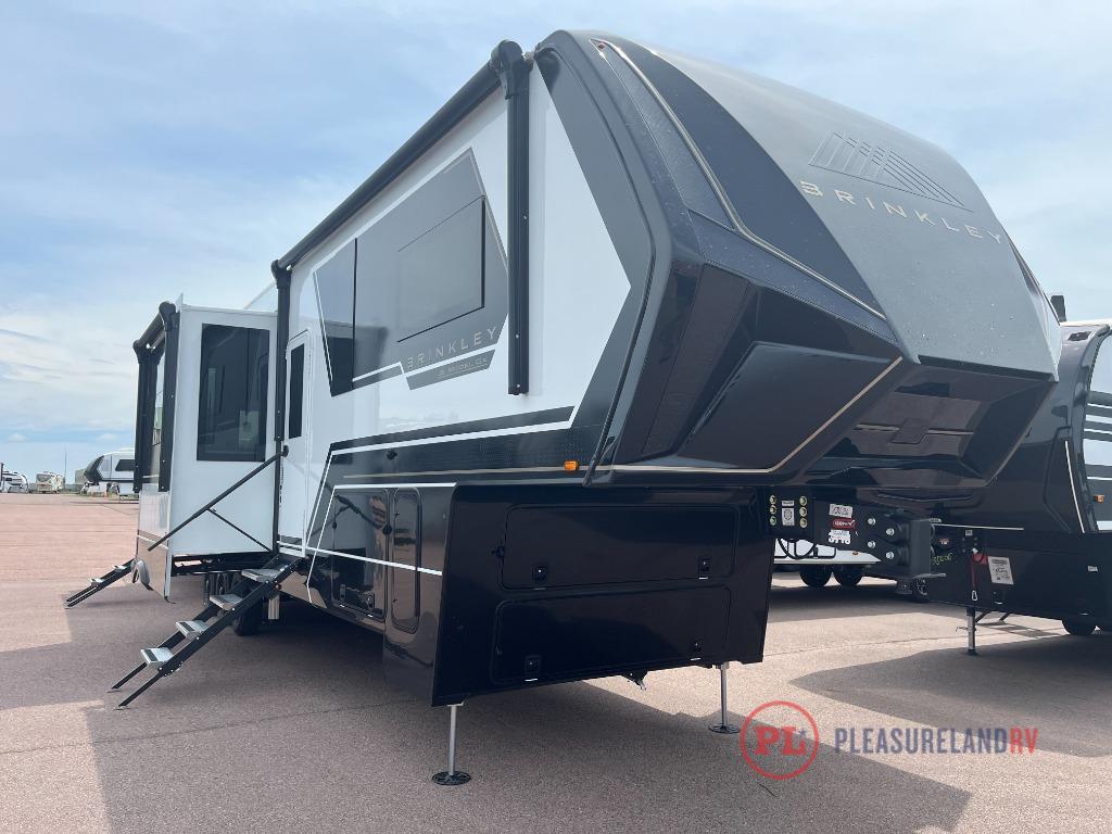 2027 Brinkley Model Gx 4000x in sioux falls SD