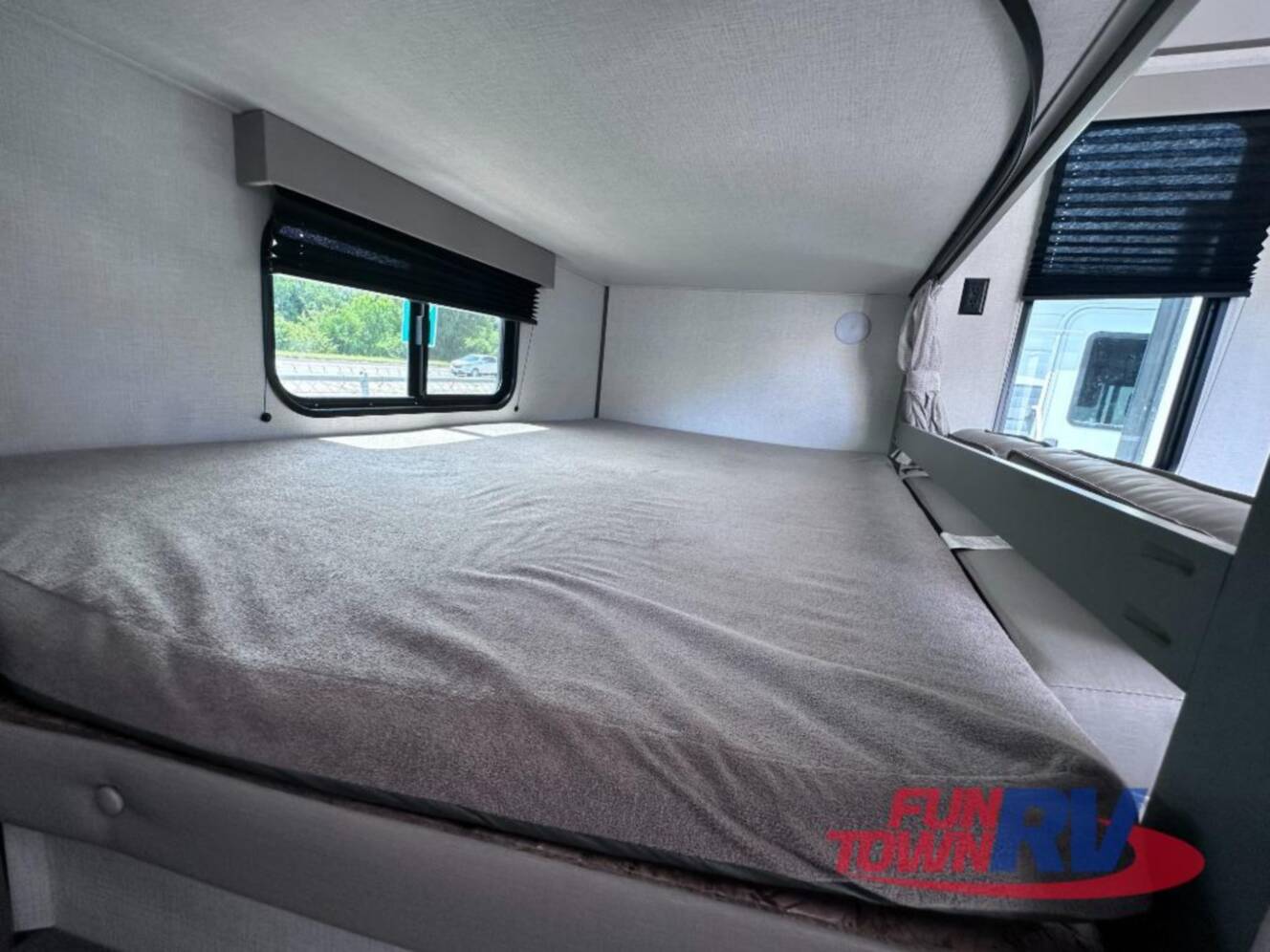 A photo of this 2025 Grand Design Transcend Xplor 265BH