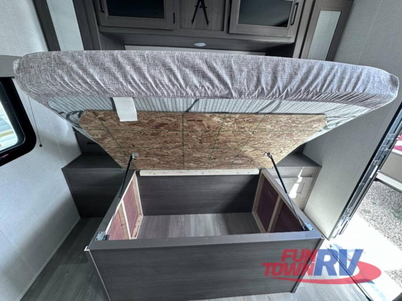 A photo of this 2025 Grand Design Transcend Xplor 265BH