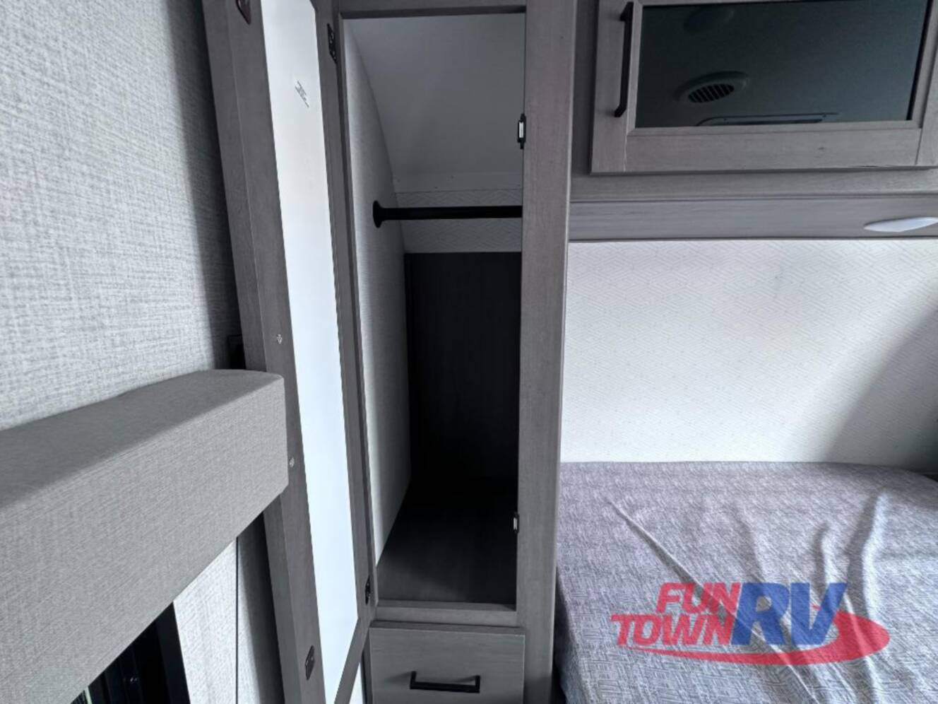 A photo of this 2025 Grand Design Transcend Xplor 265BH