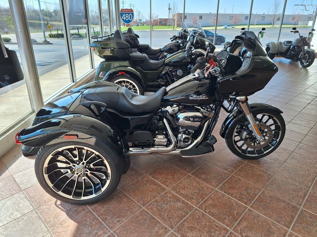 2024 Harley-Davidson® FLTRT - Road Glide® 3 3 in Bedford Heights, OH