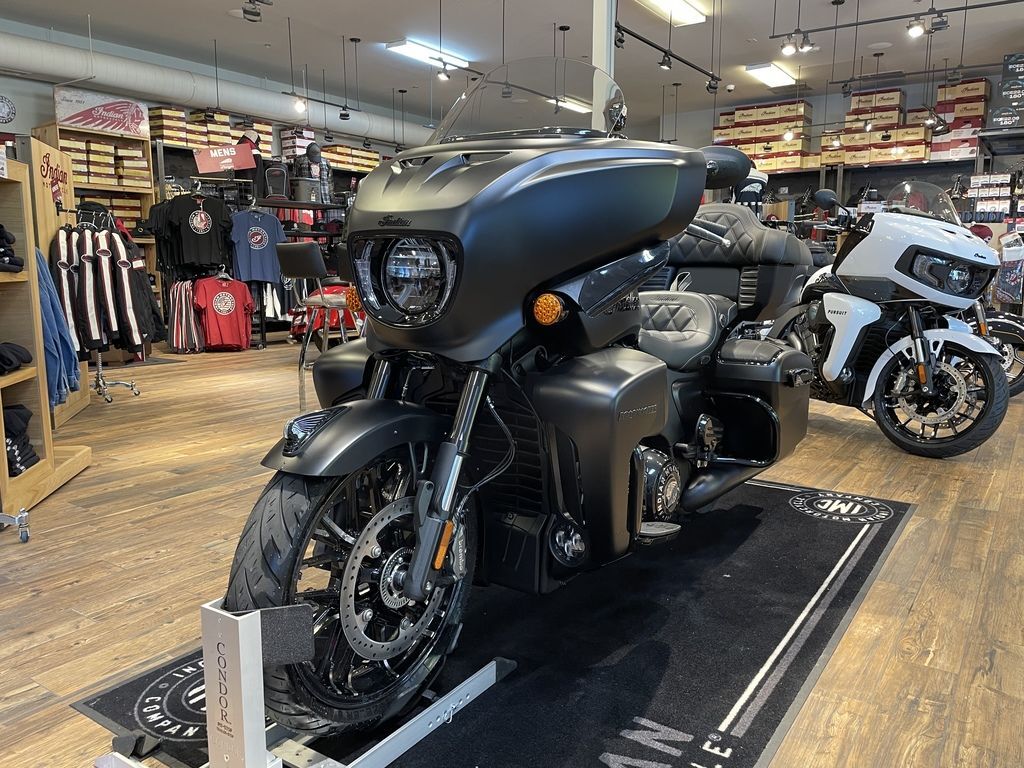 2026 Indian Motorcycle® Roadmaster® PowerPlus Dark Horse® 112 w/PowerBand Bla DARK HORSE in Sturgis, SD