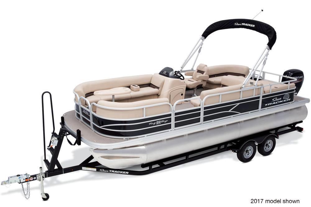 2018 Sun Tracker Party Barge 22 DLX in