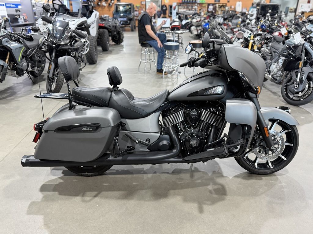 2020 Indian Motorcycle® Chieftain® Dark Horse® Titanium Smoke DARK HORSE in Fayetteville, NC