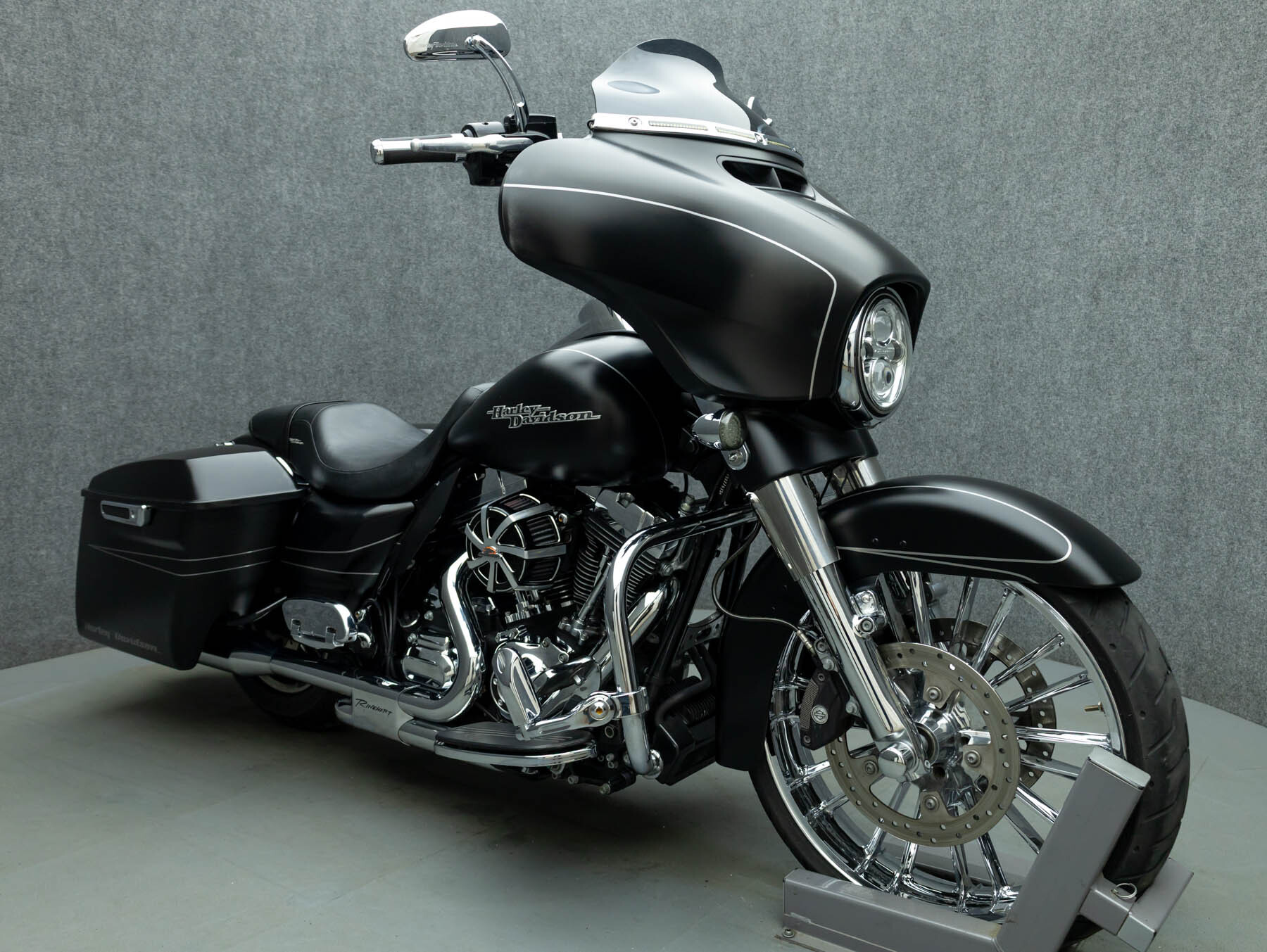 2015 Harley Davidson FLHXS STREET GLIDE SPECIAL W/ABS SPECIAL in Pembroke, NH