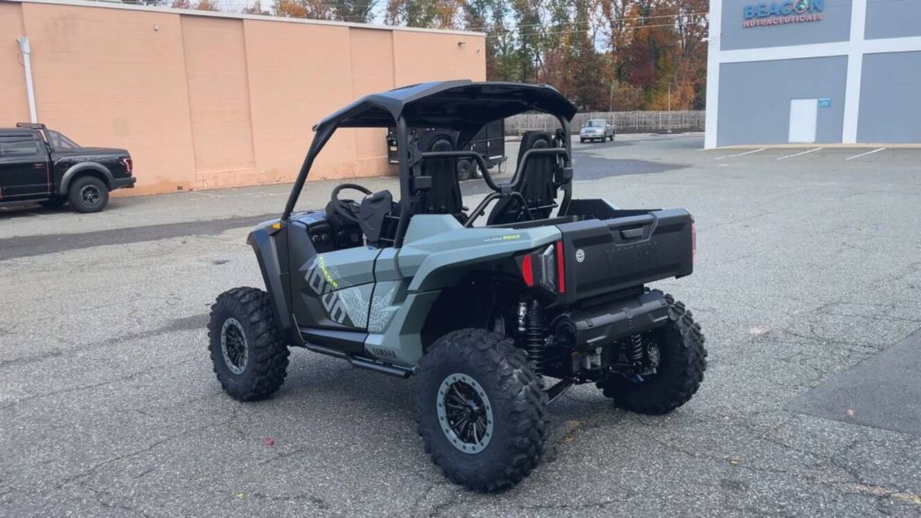 A photo of this 2026 Yamaha Wolverine Rmax2 1000 Xt-R