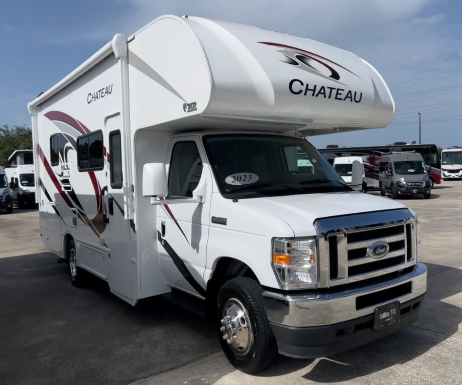2023 Thor Motor Coach CHATEAU 25M in sanford FL