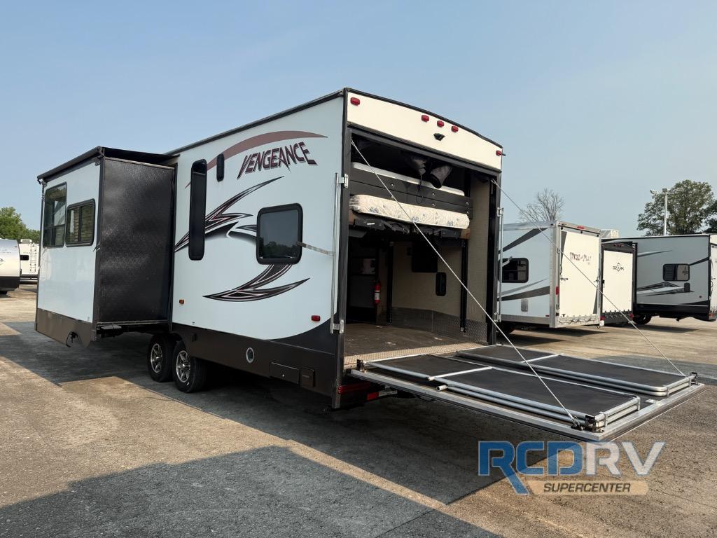 2016 Forest River Rv Vengeance Super Sport 31V in pataskala OH