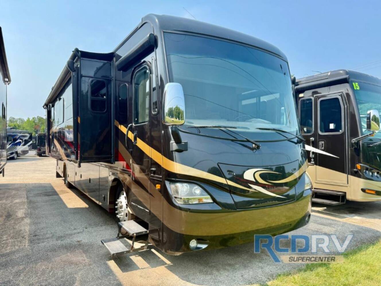 A photo of this 2016 Coachmen Rv Sportscoach Cross Country RD 407FW