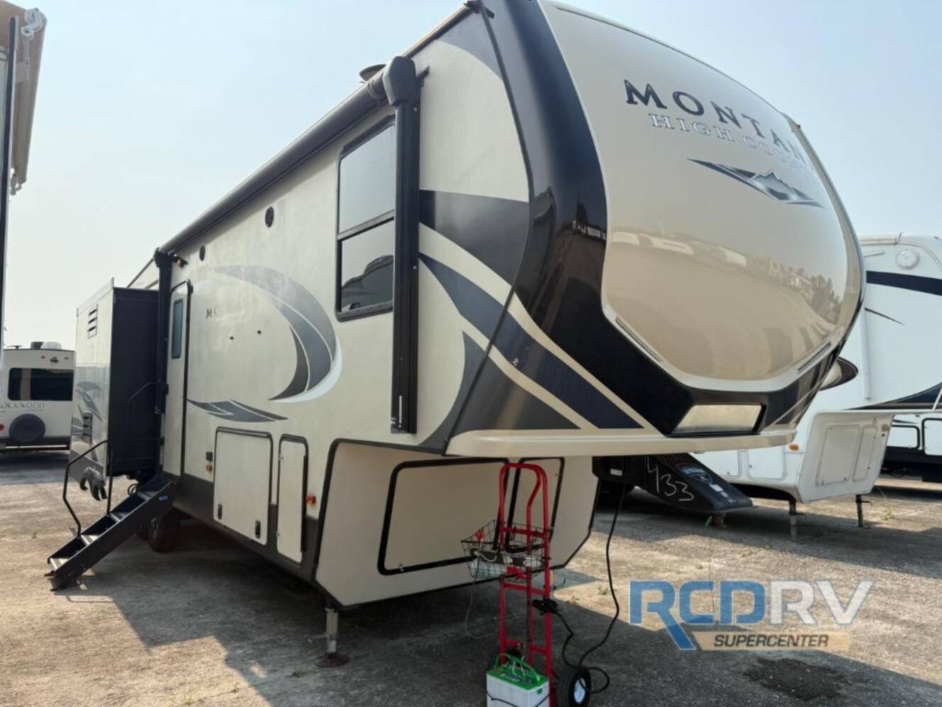 A photo of this 2019 Keystone Rv Montana High Country 305RL