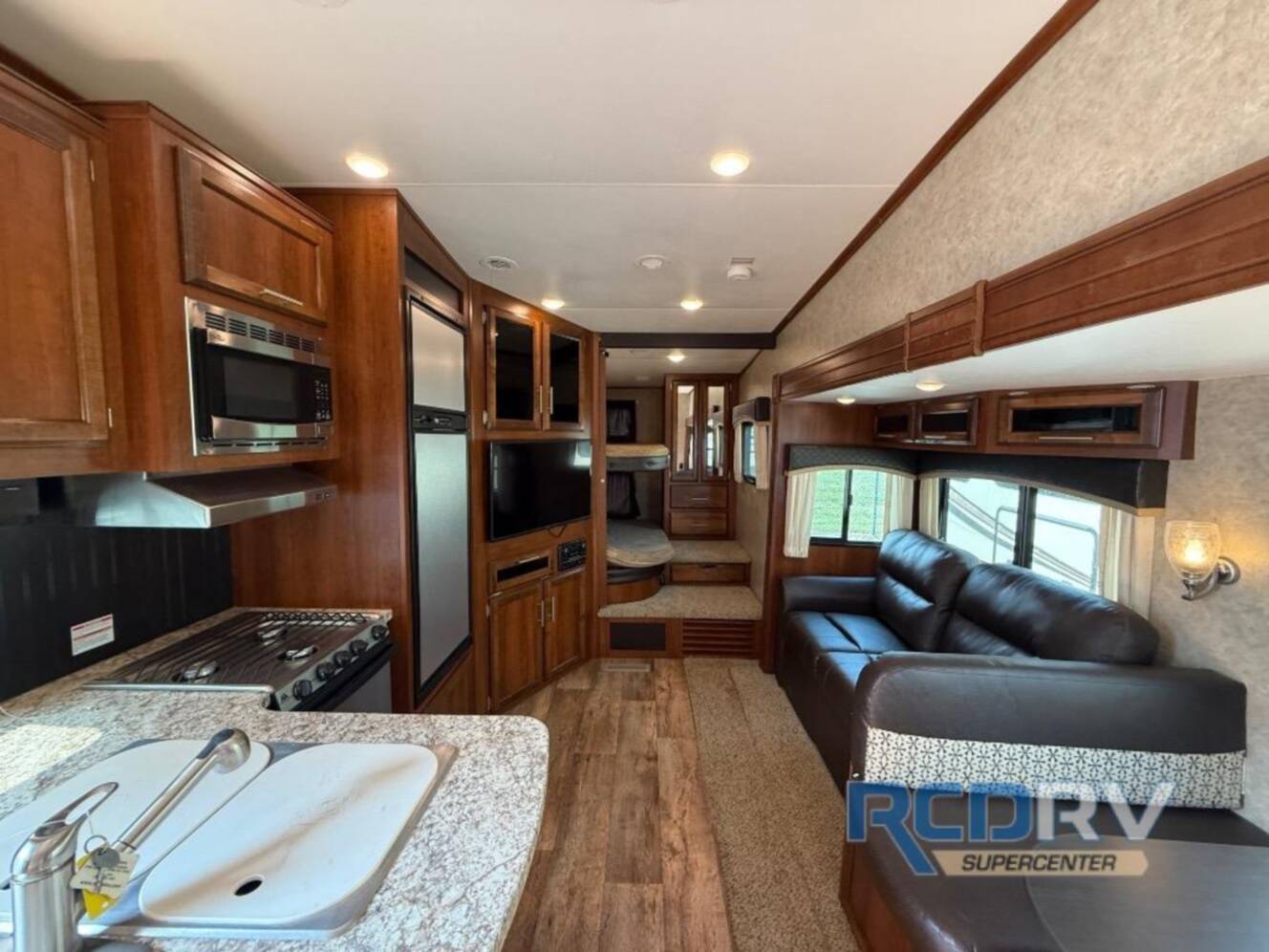 A photo of this 2017 Jayco Eagle HT 29.5BHDS