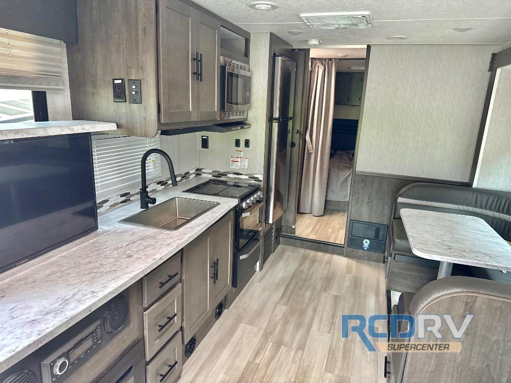 2023 Coachmen Rv Leprechaun 319MB Ford 450 in sunbury OH