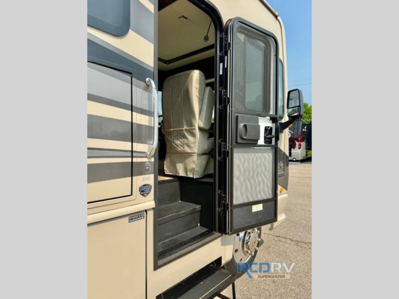 A photo of this 2017 Fleetwood Rv Bounder 33C